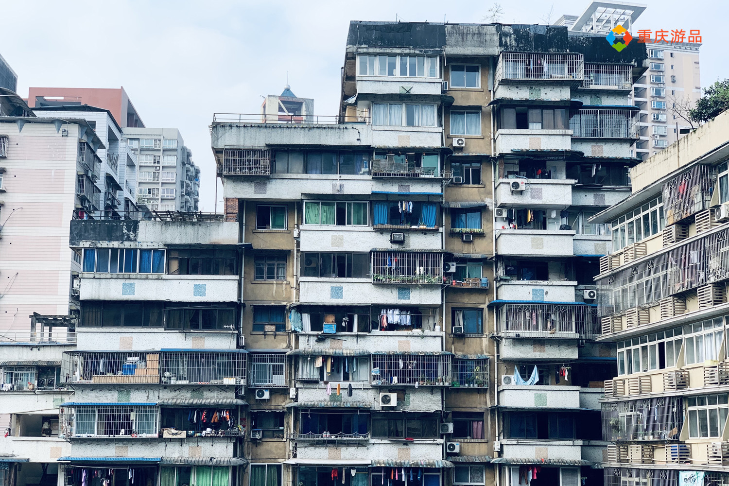 重庆高层住宅可燃雨棚将消失，2021年限期拆改，最好自己处理