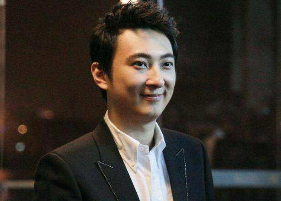 罗志祥长文后续，王思聪张艺兴在默默吃瓜，而