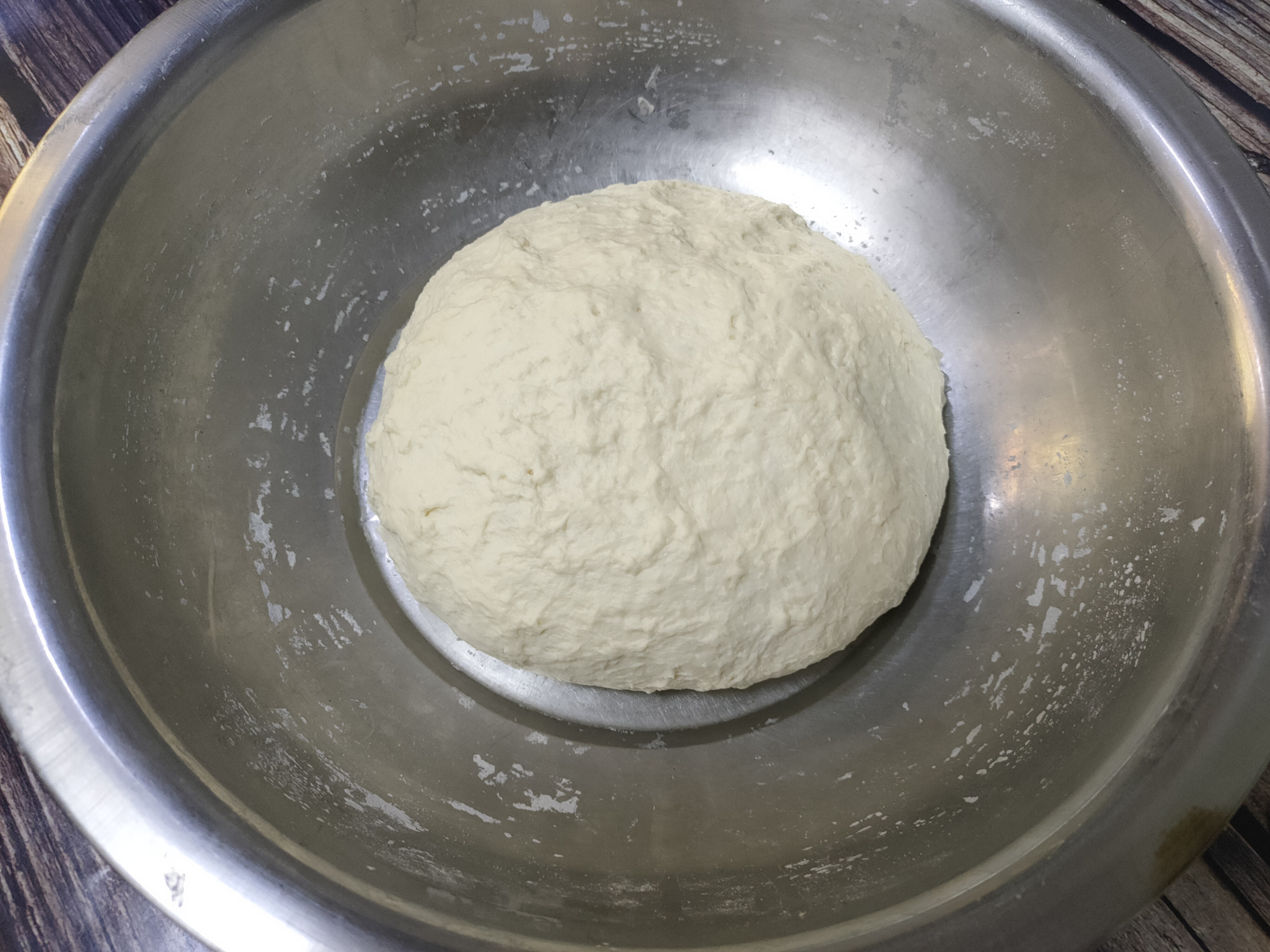 炸油條想要蓬鬆酥脆，有人加雞蛋、有人加酵母粉，其實都不正確