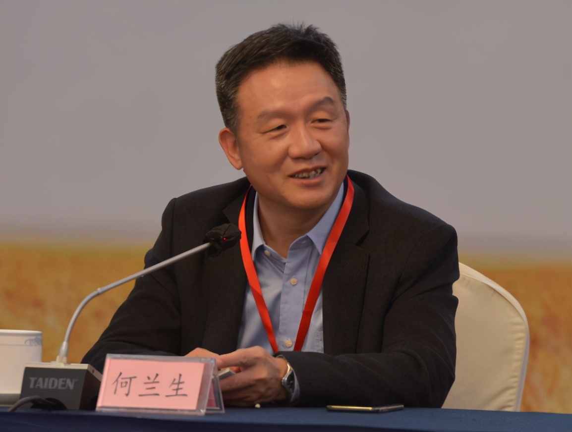 学习贯彻两办文件精神  深化“三农”媒体融合发展