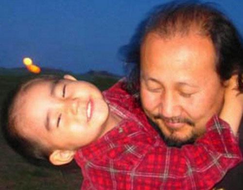 腾格尔：因喝酒耽误的前半生，40岁仍无房无车，