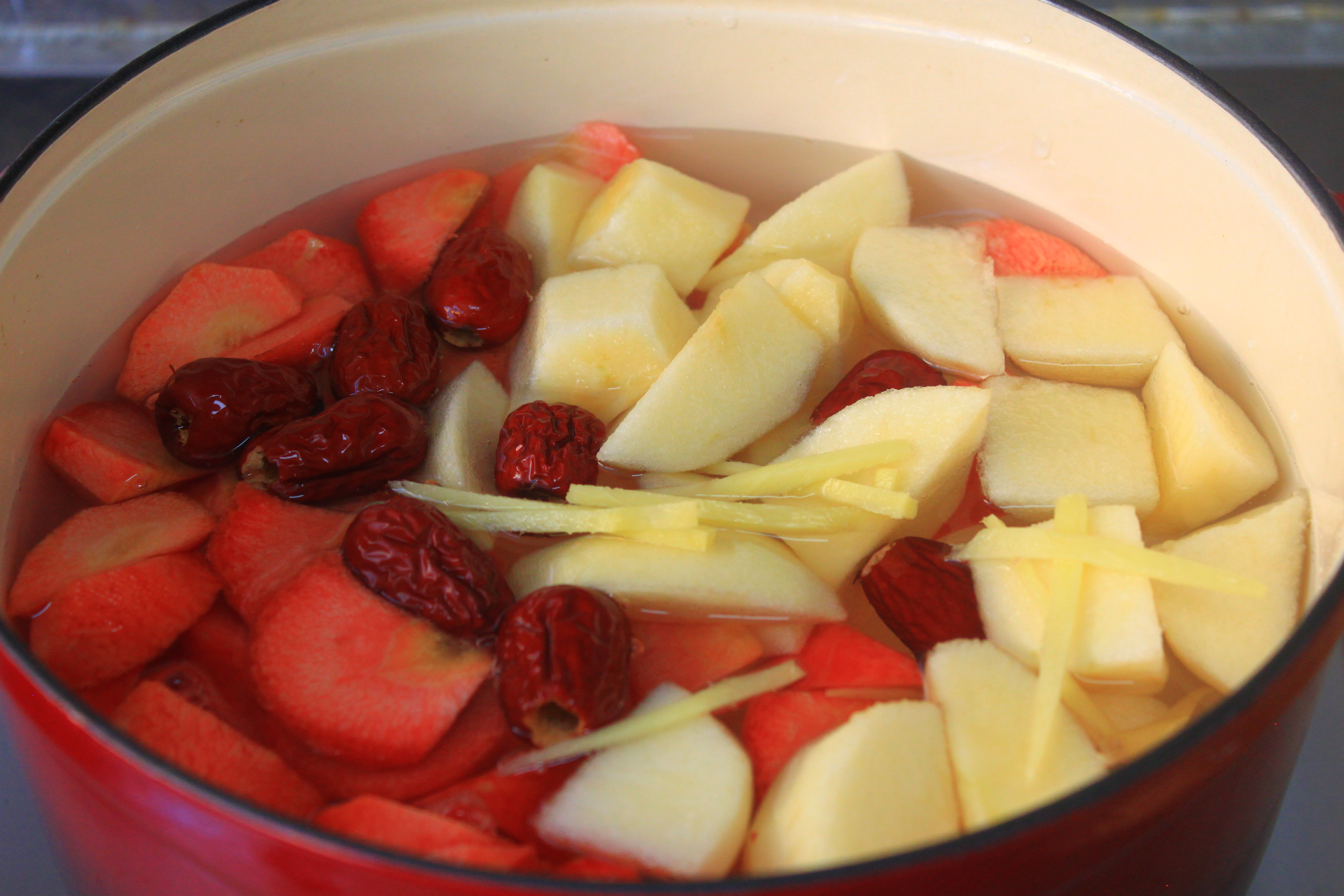 春天,苹果和胡萝卜绝配,好多人不知道有啥用,每周吃几次,舒服