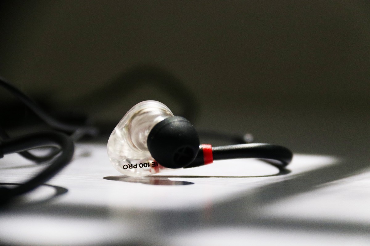 要换耳机了：森海塞尔IE 100 PRO享受有线与蓝牙间的自由切换