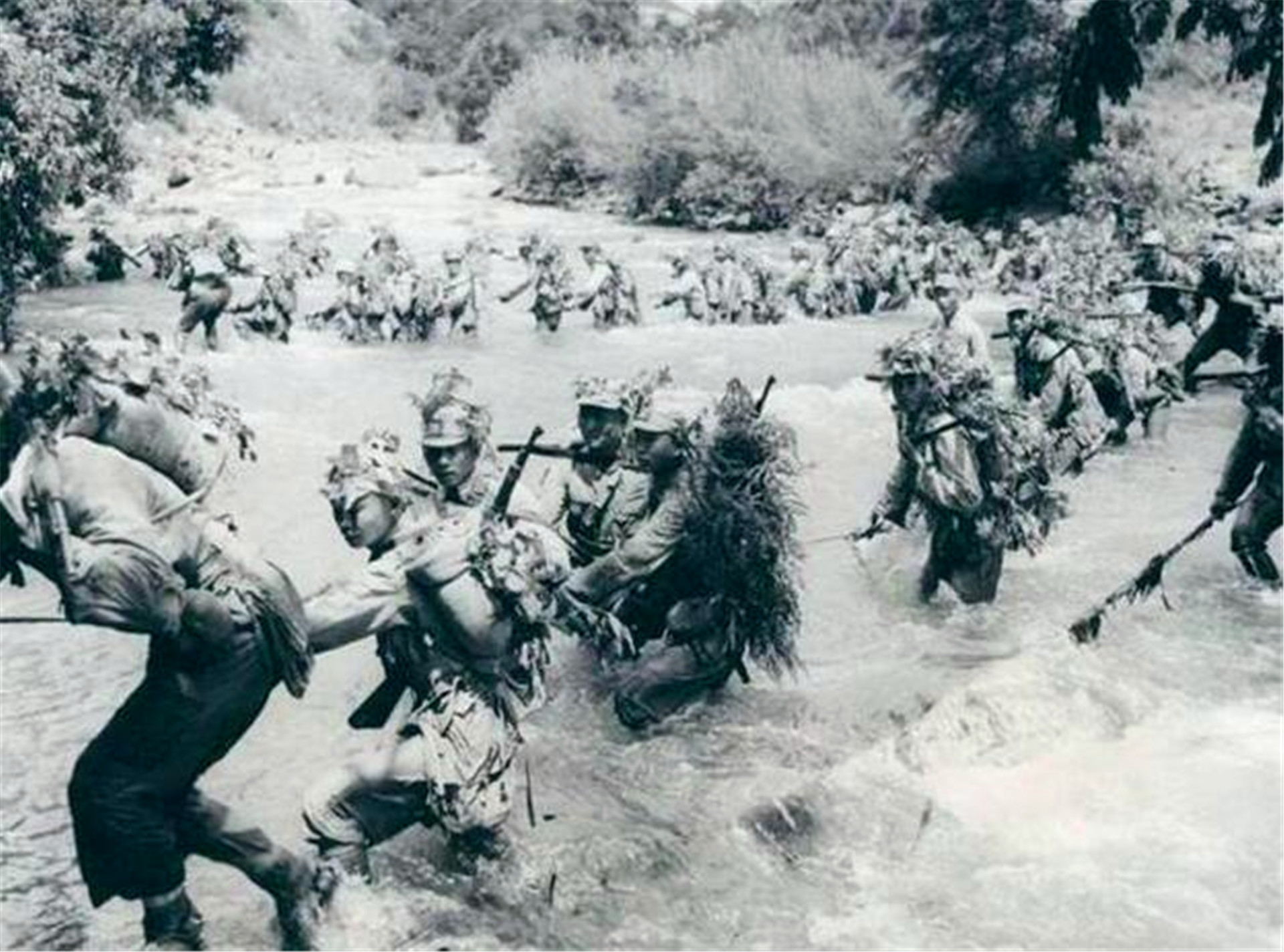 中国军官娶日本女俘虏，后前往日本探亲，才发