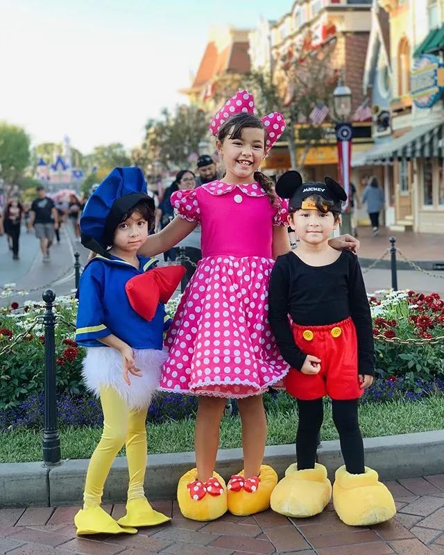 To realize princess dream of the daughter, play essence old father with one's own hands tailor about a hundred " blackart " skirt explodes sth resembling a net of network of fire