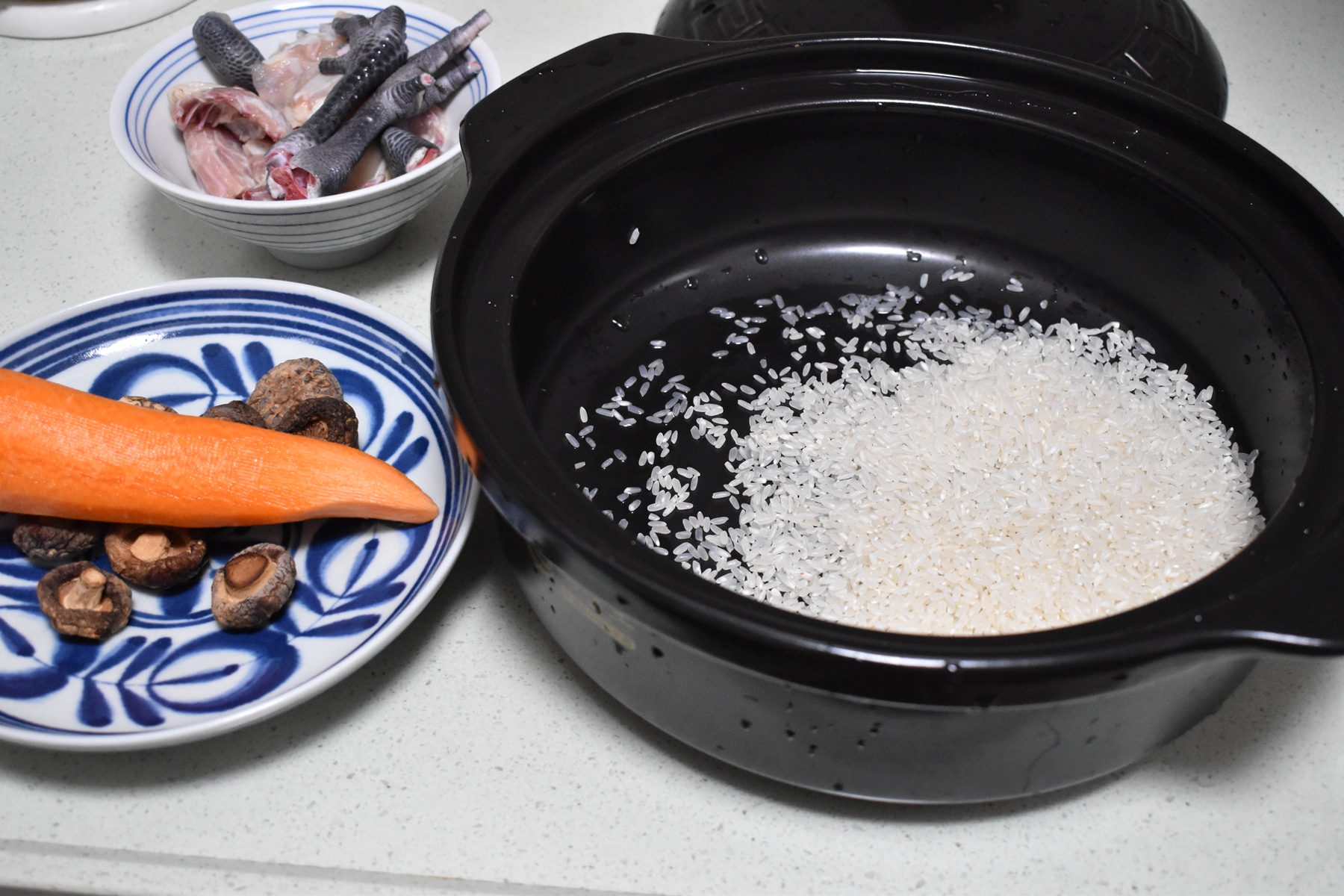 早餐吃这碗粥太幸福了，只需三样食材，这样做鲜美香滑，营养丰富