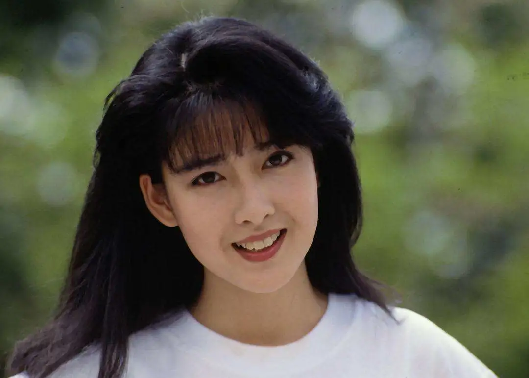 倪震情史，两任港姐为其倾心，“玉女掌门人”