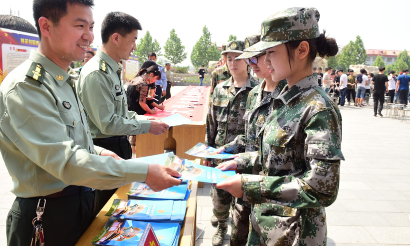 2021年征兵时间确定，大学生入伍优势更多，你准备好了吗？