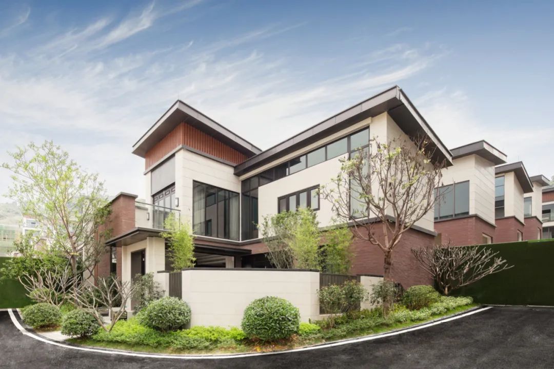 首发前海人寿lb凌奔设计惠州合院210㎡简约复式山居美墅