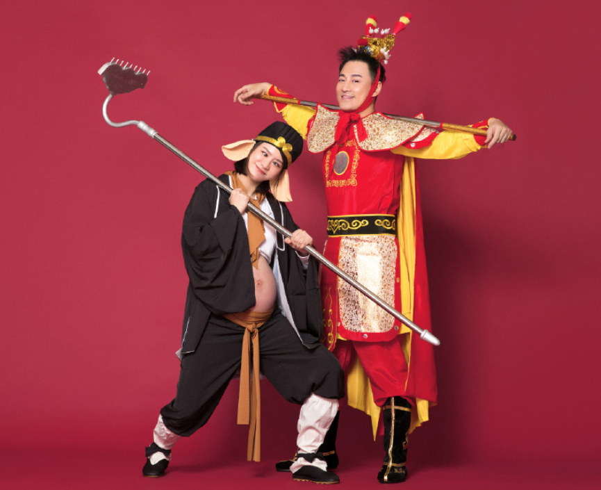 林峯官宣当爹，与张馨月共晒孕肚cos写真，恩爱又诙谐