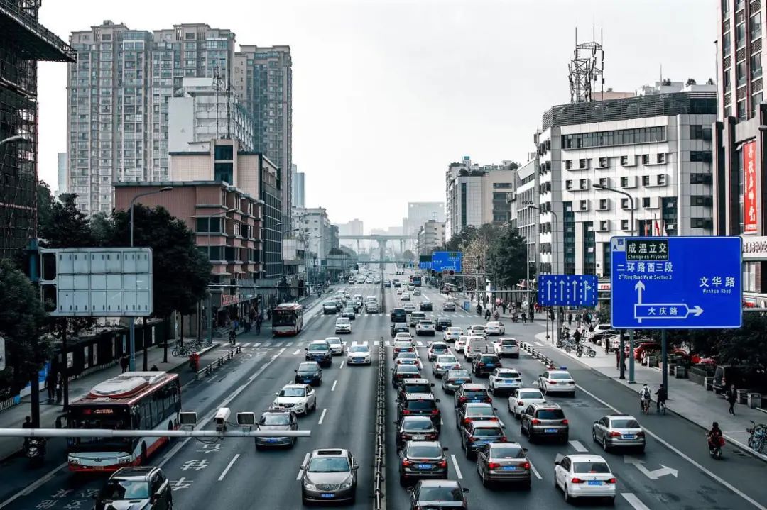 全国第二家捷尼塞思店落户成都，成都人又要买买买了