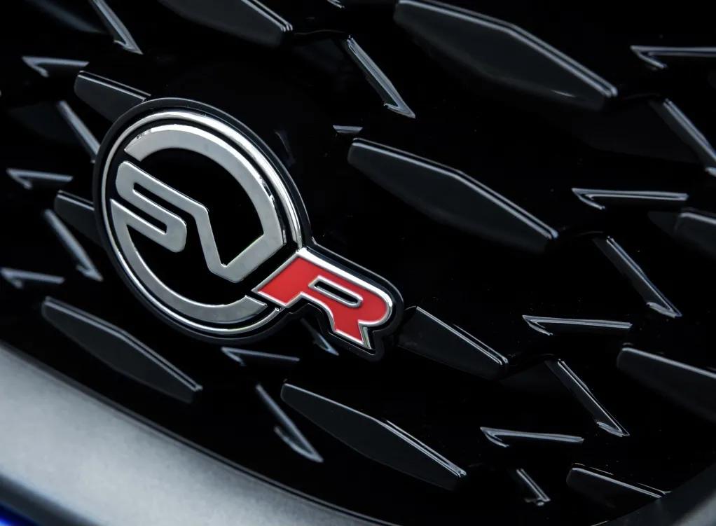 捷豹F-PACE SVR，傻快也是一种能力