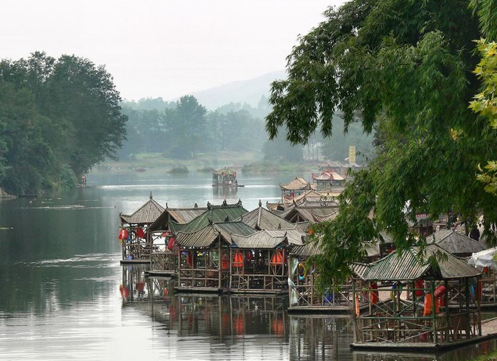 成都必去的七大古镇：吃住便宜，全部免门票！一个比一个美