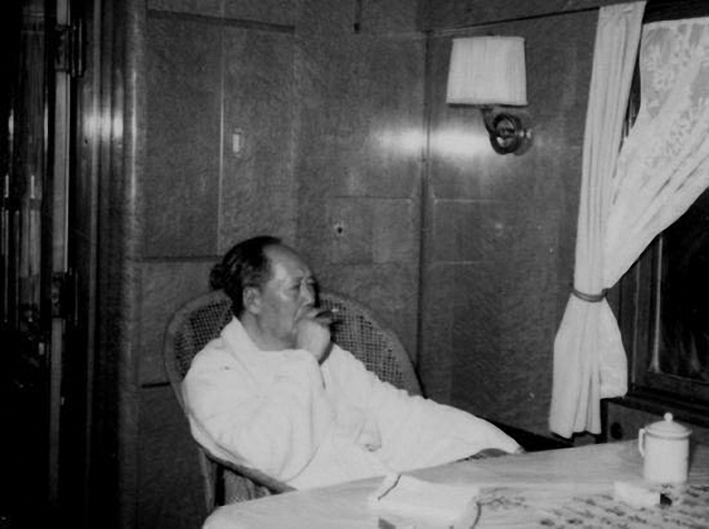 1950年，公安部仅凭一个特务代号0409，破获行刺主席大案