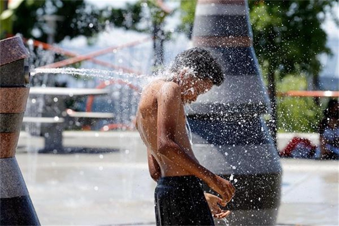气温超过46℃！史无前例的“热浪”突袭美国，电缆都热到融化