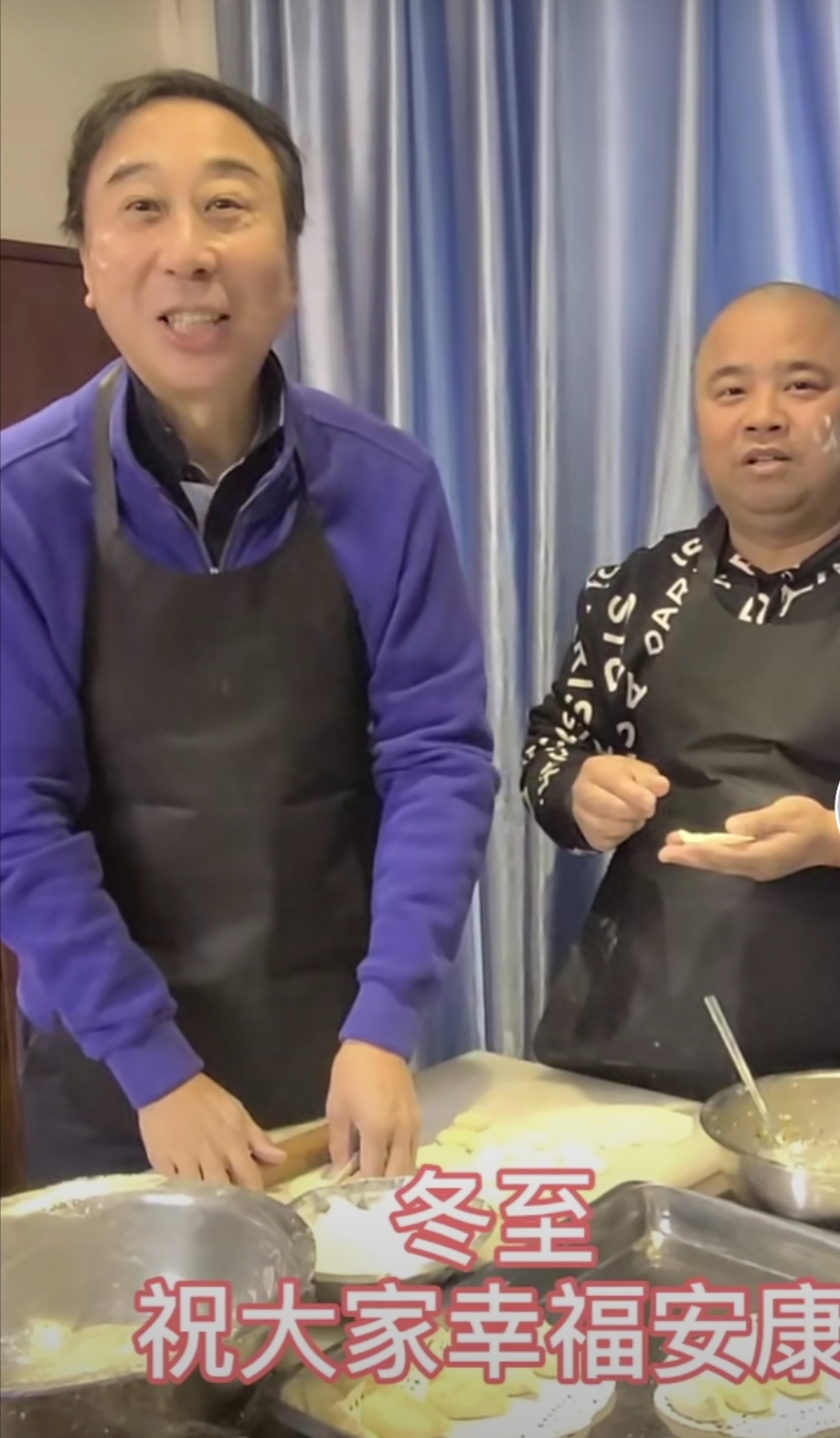 63岁冯巩冬至晒视频，妻子孙子都不在身旁，仅有徒弟大头哥陪伴