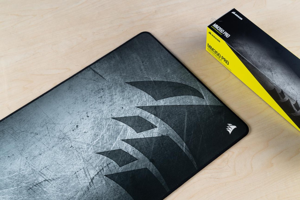 极致顺滑更耐磨！海盗船MM350 PRO防水游戏鼠标垫体验