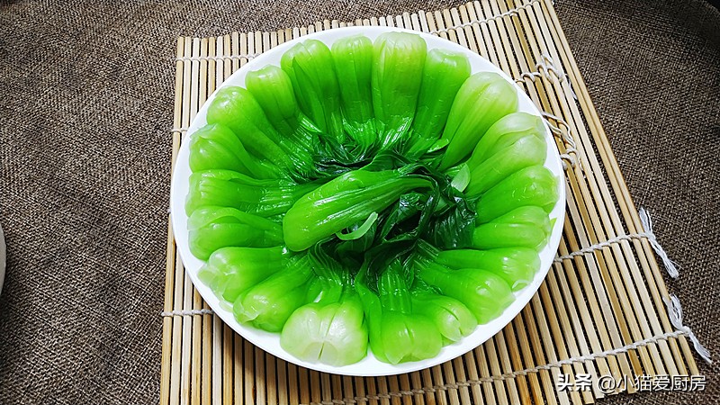 图片[7]-香菇扒油菜是一道清淡类型的菜肴 春节做来吃可以解腻-起舞食谱网