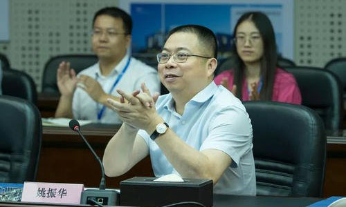 深圳最“壕”老板，公司资产千亿不上市，曾经