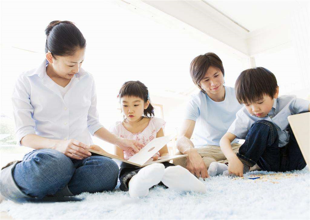 给孩子立规矩有多重要，看看Jasper和嗯哼，差距很明显
