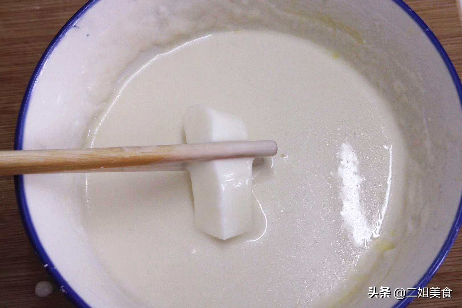 做脆皮炸鲜奶，可不是裹面包糠，教您正宗做法，外酥里嫩，真好吃