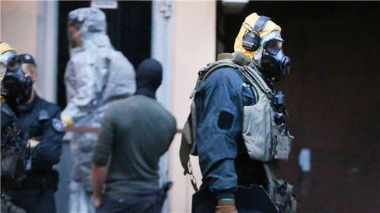 白宫果然欺骗了全世界，纽约医生冒死揭露实情