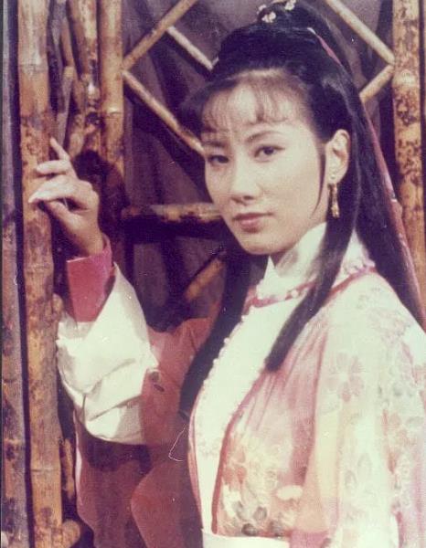 九版楚留香，郑少秋经典、最新版太辣眼，成功挽救朱孝天