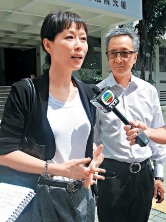 58岁“许官人”叶童，和富豪结婚33年，遭背叛4次选择终身不生