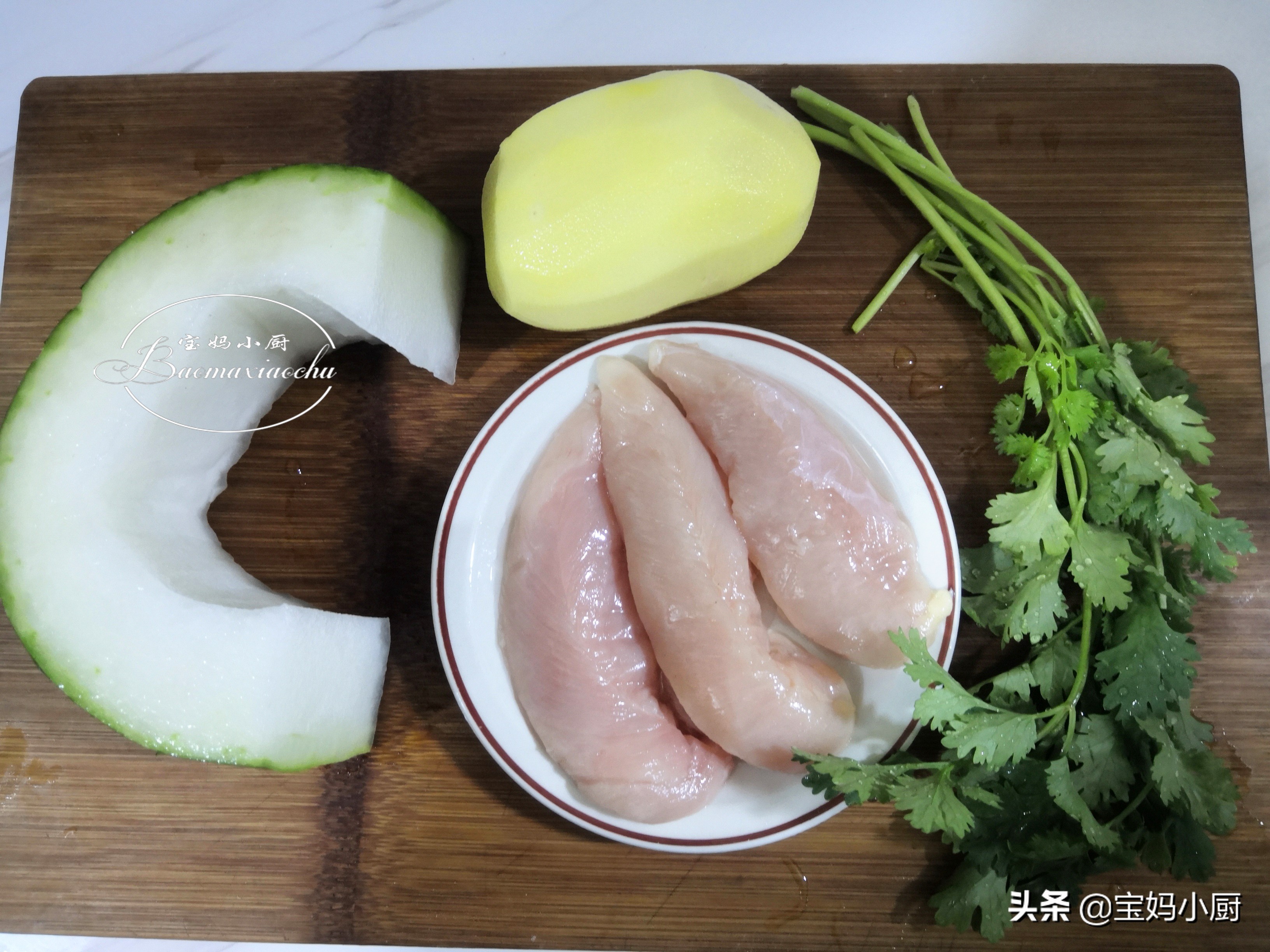 夏季减肥要喝的汤，有肉有菜高蛋白，营养多热量低，好吃助减肉