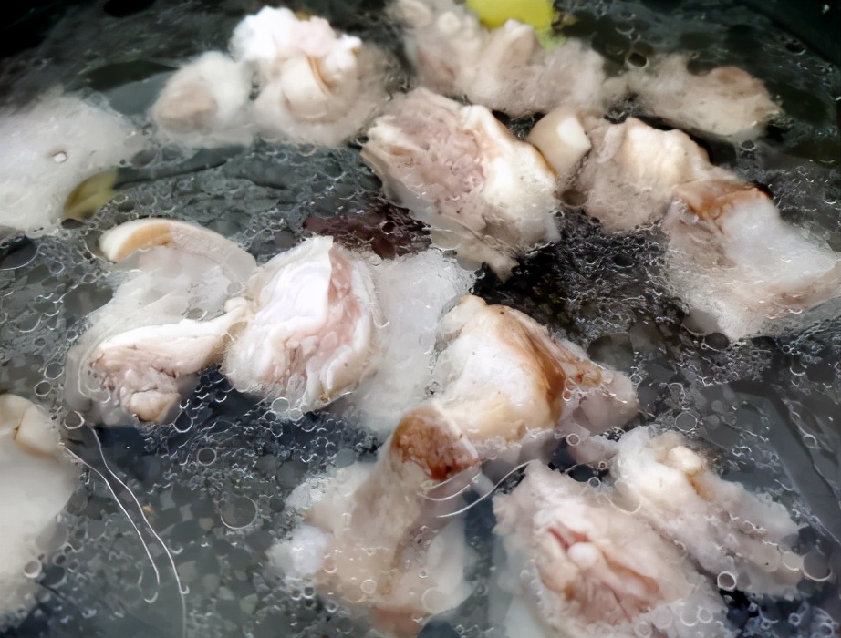 图片[3]-萝卜羊肉汤的做法步骤图 汤鲜味美身上暖-起舞食谱网