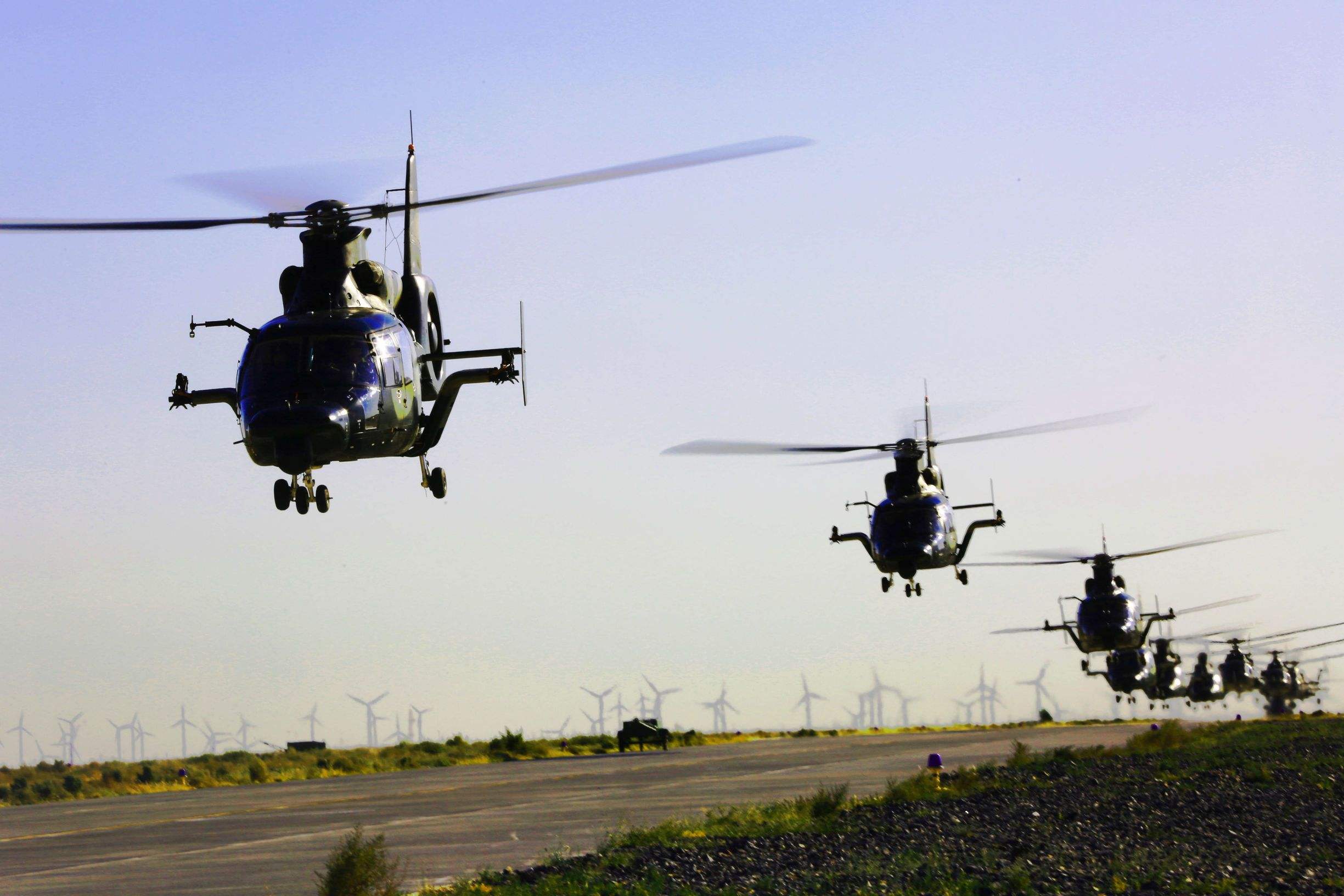 中國空軍飛行員都去哪了？國產(chǎn)新戰(zhàn)機(jī)數(shù)量激增，為何人卻越來越少