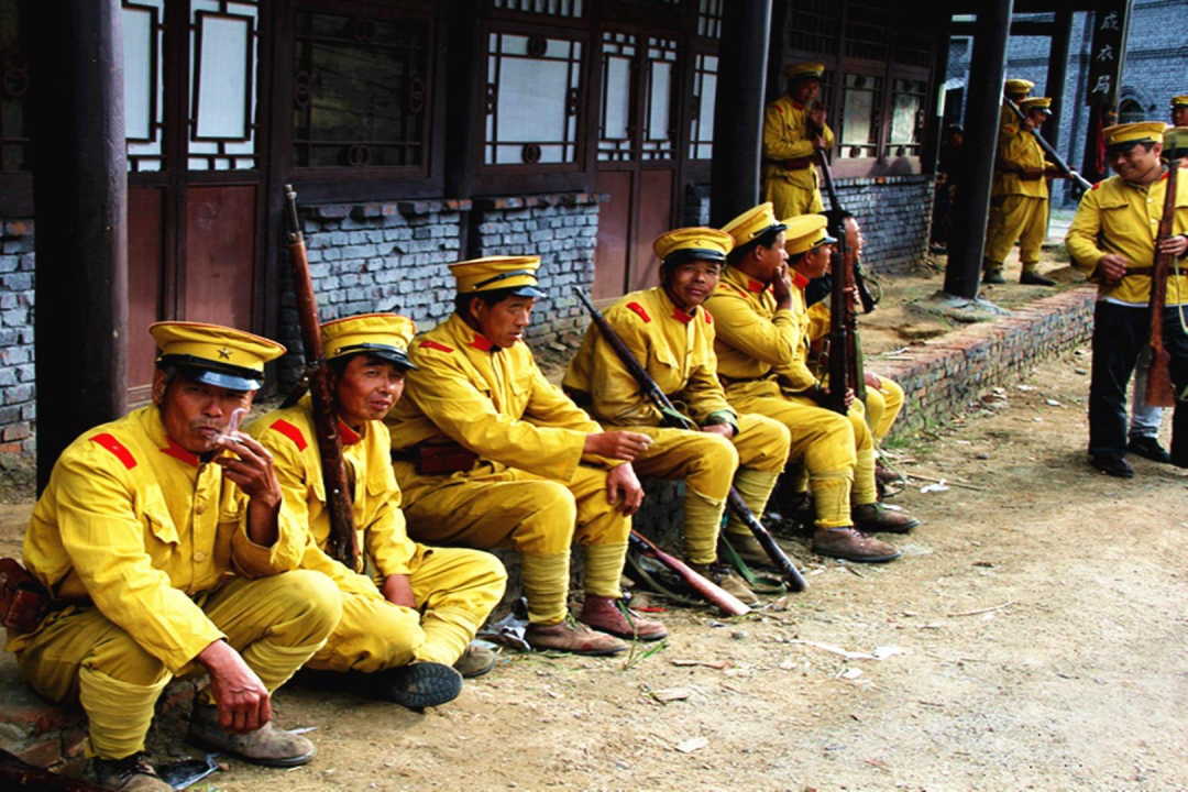 日本战败投降，中国300多万汉奸都去哪了？终将