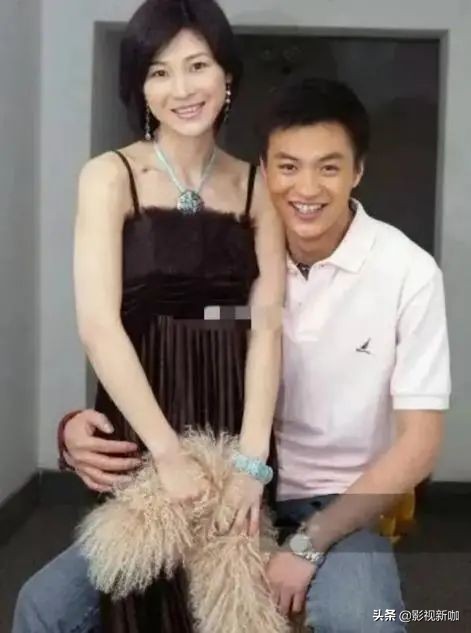 “李云龙老婆”童蕾被坑，婚后180亿资产蒸发，今老公锒铛入狱