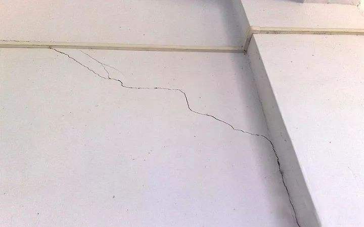 科普 ┃ 墙面漆工要刷多少层？找准源头拯救墙面开裂 ┃ 南京装修