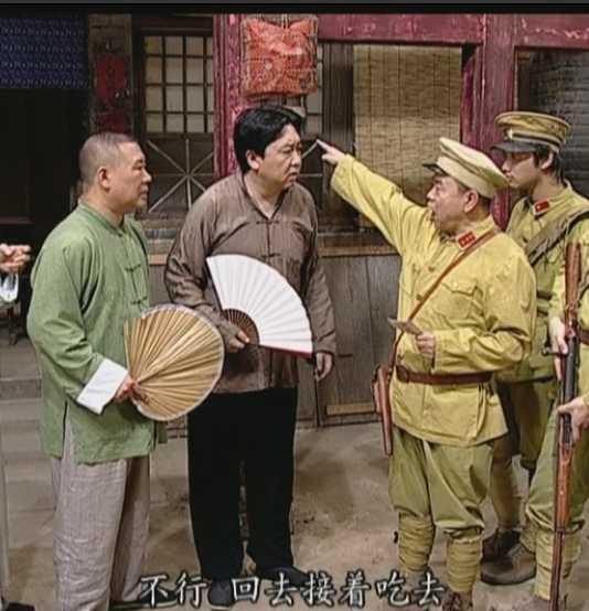 潘长江比郭德纲大十几岁，出道早很多年，为什么还被郭德纲叫大哥