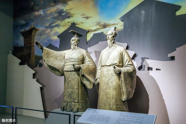 齐桓公称霸成功，采取了什么战略？有哪些经验