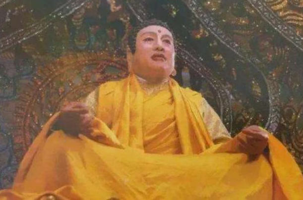 中国最经典的如来佛祖扮演者，去泰国逛佛庙，