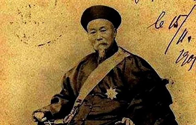 哥哥太穷妹妹太丑，两人干脆说：一起结婚吧，