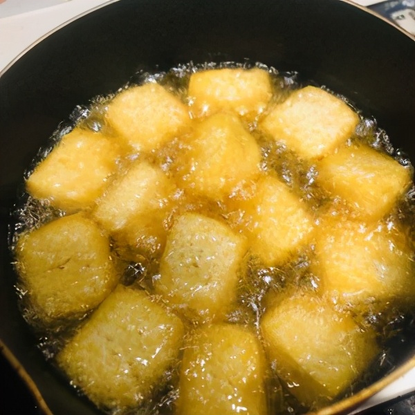 Teach you to make stinky tofu at home, which is cleaner than the ones sold outside!  Smelly and fragrant, simple