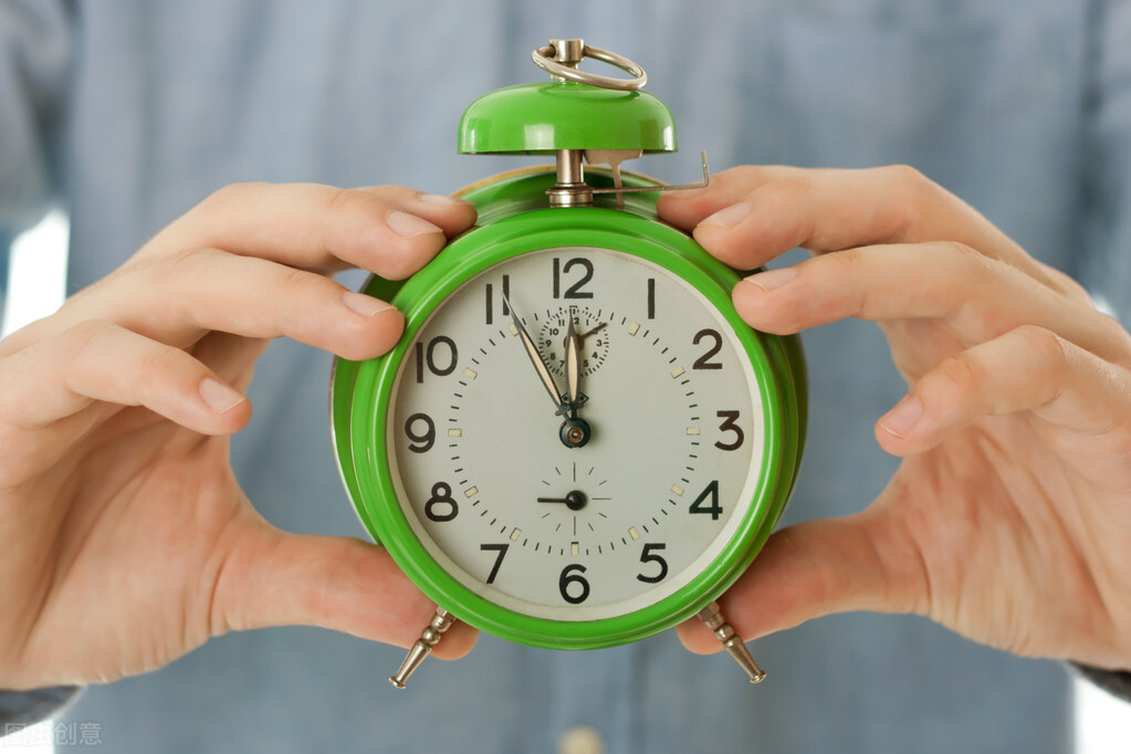 全职做自媒体后，我的生活都发生了哪些变化？