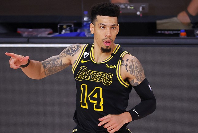 備戰G3：老詹深夜失眠，Vogel維護格林，Howard一舉動令人敬佩！-黑特籃球-NBA新聞影音圖片分享社區