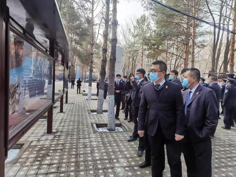 重温红色记忆，传承红色基因，镇赉法院开展主题党日活动