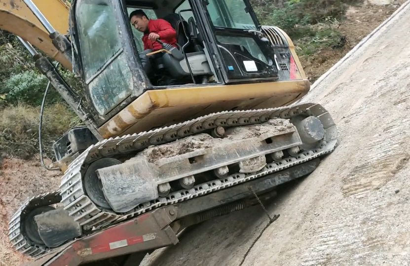 Study digs the step with important opportunity, hand of grab master handgrip instructs you excavate machine