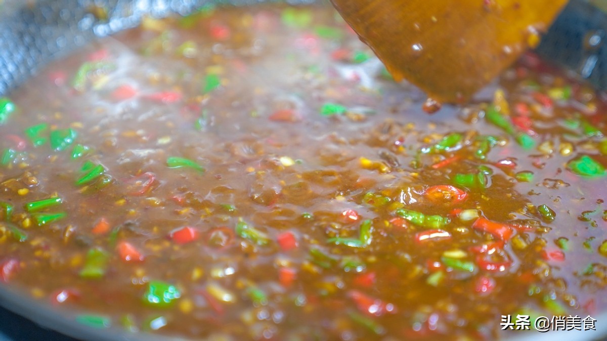 10分钟做锅万能酱，适合各种饼类、海鲜、烧烤、比老干妈好吃多了