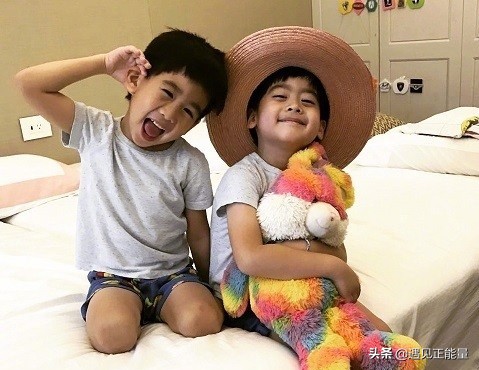 林志穎雙胞胎兒子曬美術作品，年紀小小就很有藝術天賦