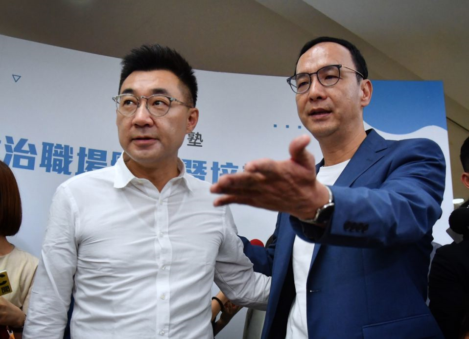 國民黨主席之戰可能決定能否�奪回政權�的關鍵？