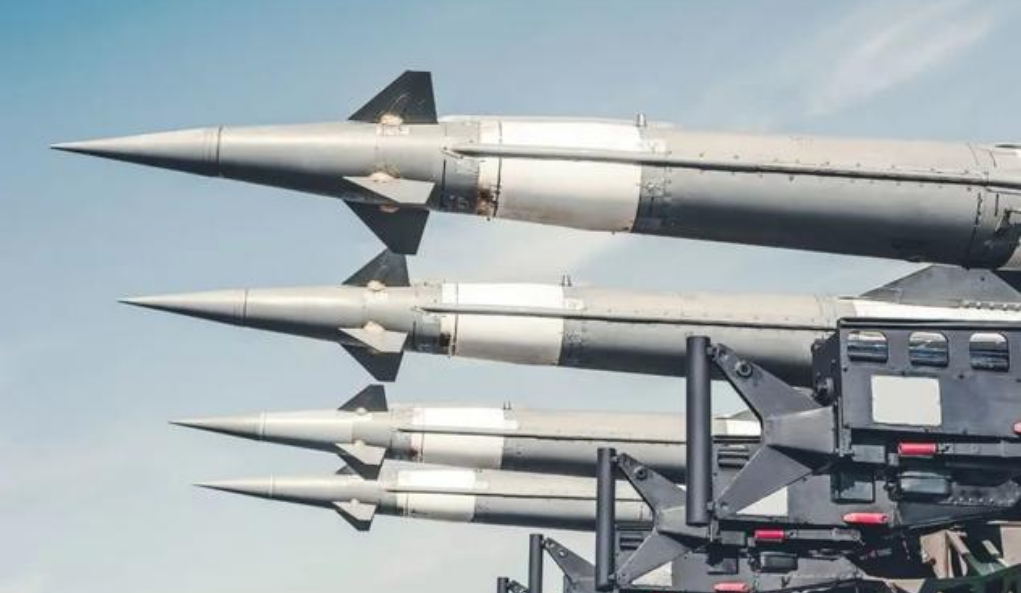 已瞄准400处美军基地！伊朗放话：美军敢开火就让美军基地升天