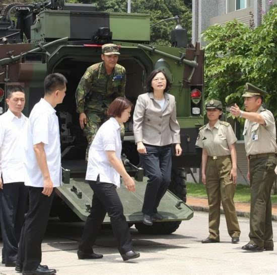 深度｜奉陪到底？解放军一旦“斩首”台湾军心民心迅速溃散