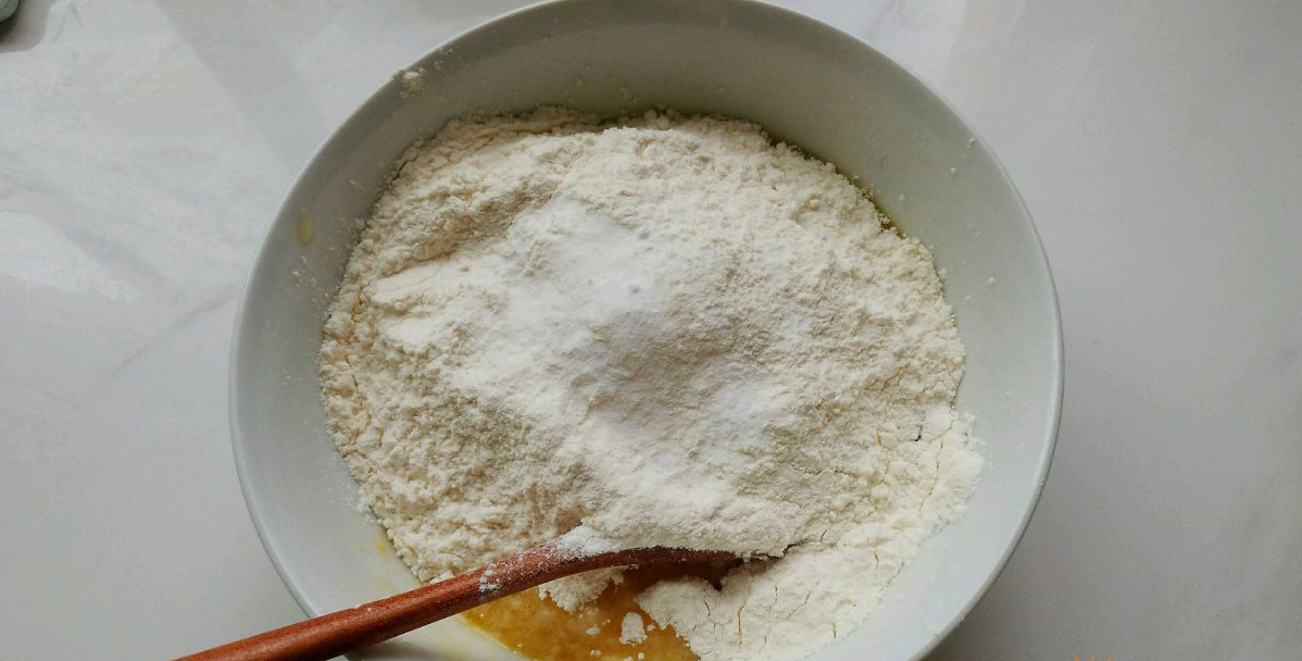 红豆荤糖苏麻饼：不光是糕点的香味，还有荤腥的香味