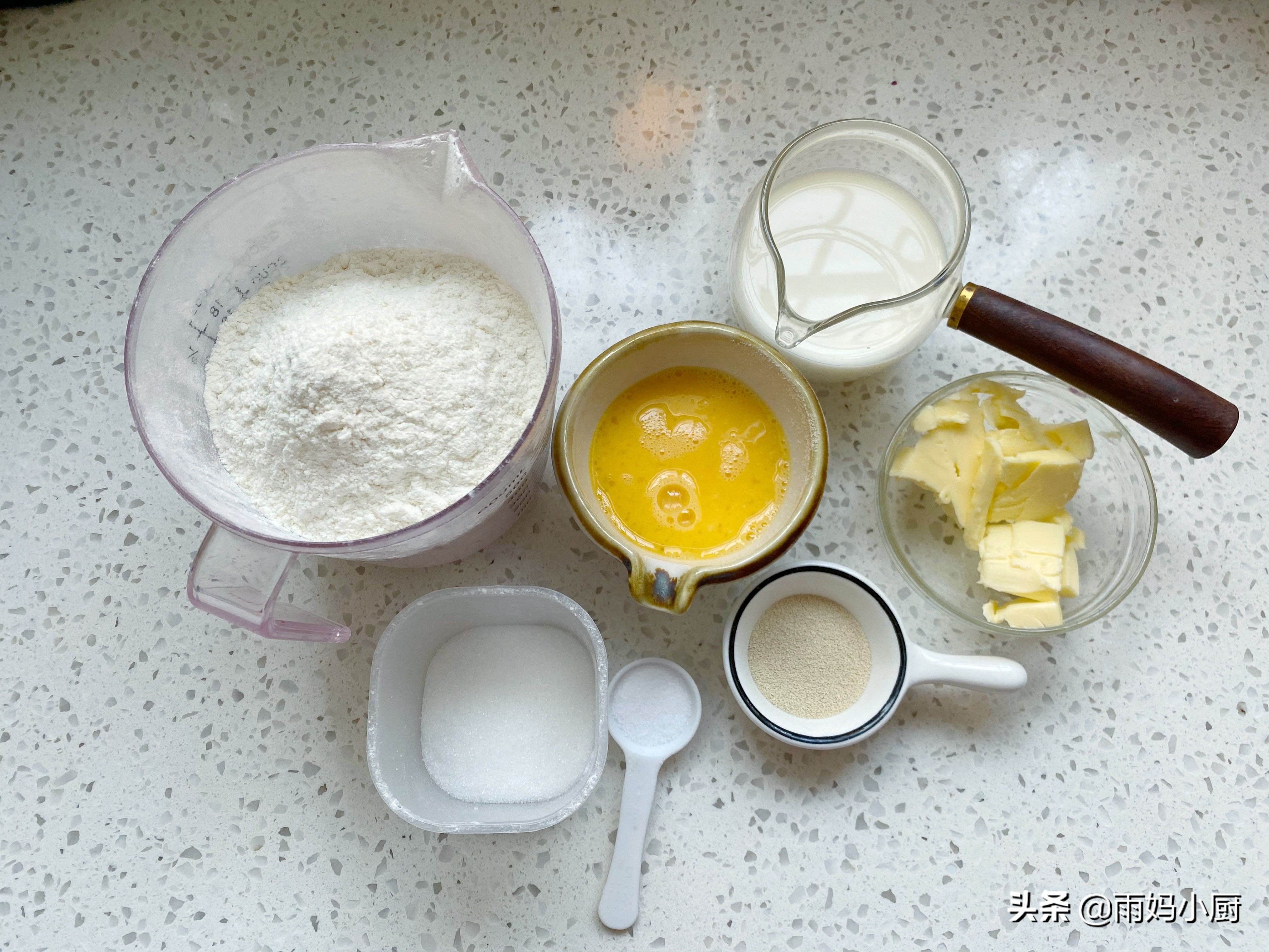 香芋包的家常做法，鬆軟美味又好吃，比饅頭省事比包子還香